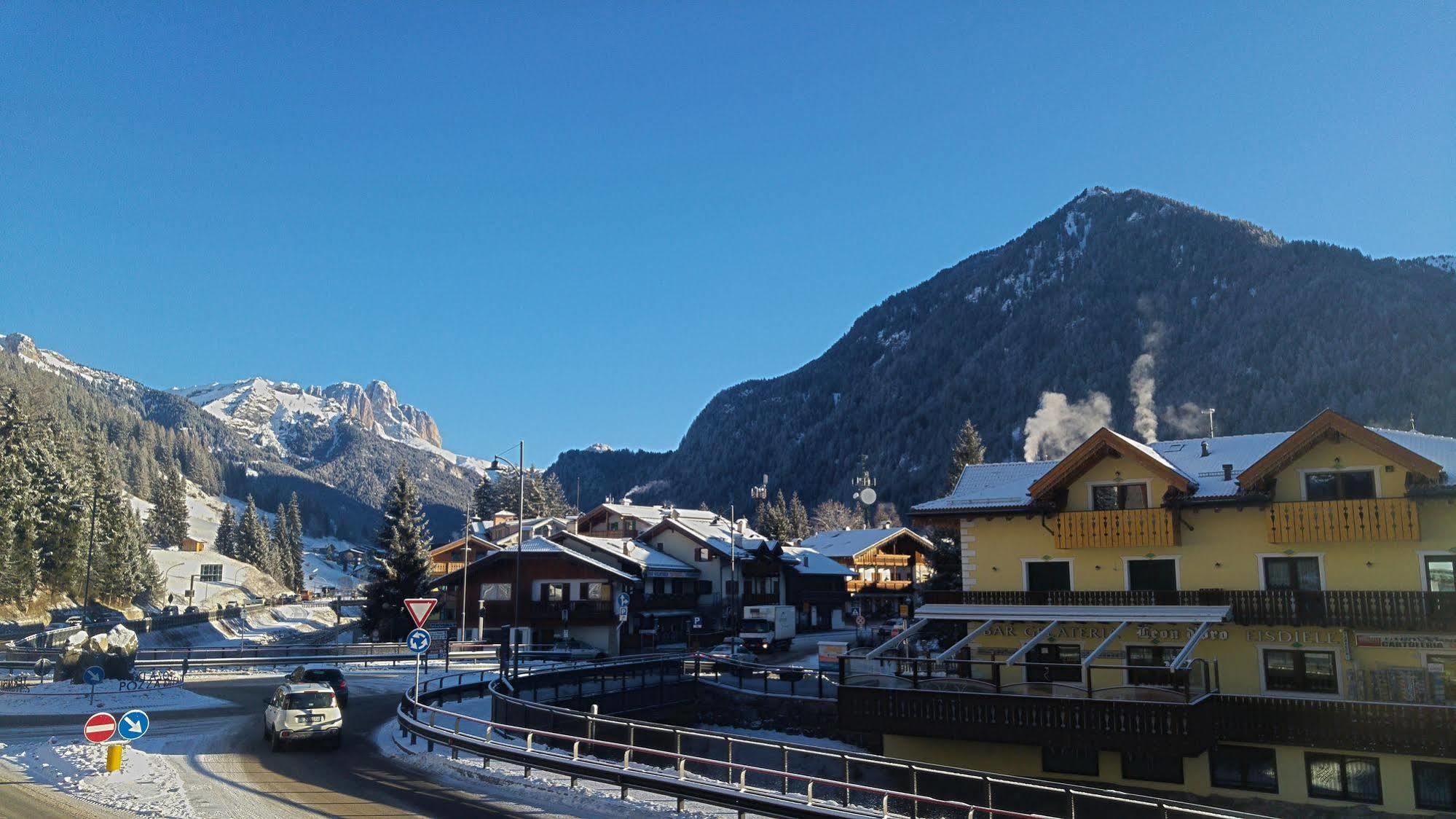 Gh Hotel Monzoni Pozza di Fassa Eksteriør bilde